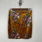 L’Atiste by Amy Floral Velvet Skirt Size Small Yellow Photo 1