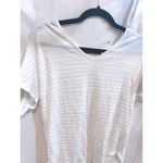 White Metallic Stripe V Neck Short Sleeve Lightweight Knit Top Size Medium Photo 1