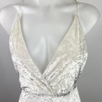 Womens Silver Velvet Velour Wrap Sleeveless V Photo 2