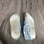 Toms Women's CLASSIC Canvas Slip On Flats Size 8 Blue Aztec Print Photo 3