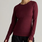Quince NWOT Ultra-Soft Performance Long Sleeve Tee burgundy Sz S Photo 0
