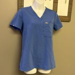 FIGS Technical Collection Blue Short Sleeve V-Neck Medical Scrub Shirt Pocket-XS Photo 2