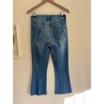 MOTHER Weekender Fray Jeans in Meet Cute Size 28 Blue Photo 5