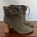 Tahari Konner Women's Heeled Boot Size 9 SKU#2510 Photo 0