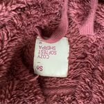 softest  burgendy sherpa! Photo 1