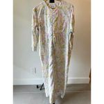 Vintage House Dress Robe Housecoat Pastel Floral Zip Leisure Life Size Medium White Photo 1