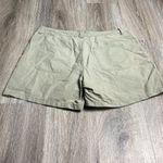 Gloria Vanderbilt  Shorts Size 12 Photo 6