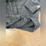 Calia wrap hooded shirt women’s size small gray Photo 5