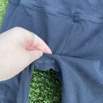 Alo Yoga  Capri Leggings Photo 4