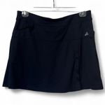 Adidas  Women’s Golf Skirt Size Medium  Photo 1