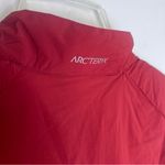 Arc’teryx Norvan Insulated Vest Women's Sz L Red Size L Photo 2