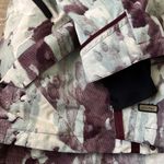 Oakley Women’s  Loose Fit Ski Jacket Size Medium Photo 5