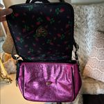 Betsey Johnson Hotline Retro Phone Crossbody bag in metallic fuchsia OS Photo 3
