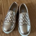 Steve Madden Zaander rose gold slip on quilted sneakers size 7.5 Photo 1