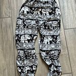 Black and White Graphic Track Pants with Elastic Waist Size M Photo 4