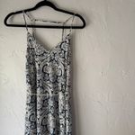 Hanalulu Wahine Navy White Floral Maxi Dress Med Rayon Strappy‎ Vacation Photo 1