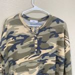 TALULAH Camo Waffle Top Henley Size Small Photo 3