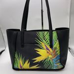 Calvin Klein  MARISA SAFFIANO LEATHER SHOULDER BAG Photo 1