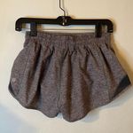 Lululemon Hotty Hot Short 2.5” Photo 0