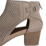 Like New Earth Brand Leather Ivy Sahara Coco Open Toe Heeled Booties Size 9 Photo 6