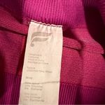 Fabletics  High-Waisted Seamless Colorblock Capri Size Medium Very Berry Pink Photo 7