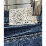 O'Neill Junior's Medium Wash Light Distressed Factory Faded Boot Leg Jeans 13 Photo 4