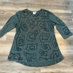 parsley & sage Boho style shirt with embroidery size medium, acid wash green, pit to pit is 20, length is 26 Green Photo 4