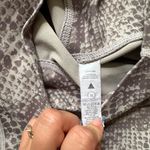 Balance Athletica Ascend Leggings in Boa Photo 4