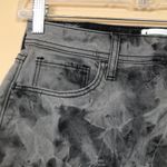 Hollister NWT Women’s / Juniors’ Curvy High-Rise Mom Short 3” Denim Tie-Dye Photo 3