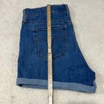 Levi's  Women's Mid Length Shorts Sz 31 Photo 3