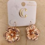Charming Charlie 🍭6/$30 bundle CharmingCharlieFlower Earrings NWT Photo 0