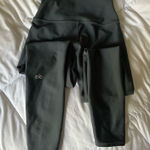 Alo Yoga  Airlift 7/8 Leggings Photo 0