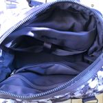 Cynthia Rowley  EUC Women's Large Quilted Purple Floral Camo Weekender Bag Photo 9