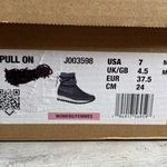 Merrell New  Women's Alpine Pull on Knit Snow Boot 7
New with box black Photo 5