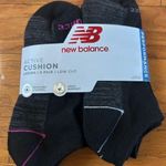 New Balance NWT  women cushioned low cut socks 6 pairs Photo 0