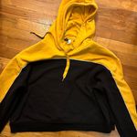H&M Cropped Hoodie Photo 2