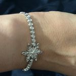 Macy's NWT Sterling  Silver Snowflake Swarovski Adjustable Tennis Bracelet Photo 4
