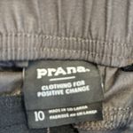 prAna  Gray Pull On Hiking ShortS Size 10 EUC #0989 Photo 6