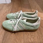Adidas  Gazelle indoor mint green spark gum sole sneakers Photo 3