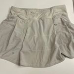 Lululemon White skirt size 6 Photo 2