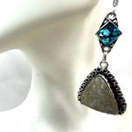 Tan and blue rhinestone silver tone triangle drop earrings Photo 12