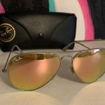 Ray-Ban Aviators Photo 0