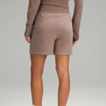 Lululemon Scuba High-Rise Short Photo 1