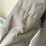 The North Face Monarch Quilted Puffer Jacket in Grey Women’s Medium Photo 7