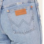 Wrangler NWT  Women's Medium Wash High Rise Wrock 627 Kick Flare Jeans Photo 3