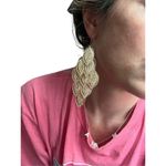 Fashion dangle earrings Gold Photo 4