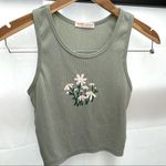 Romwe ⬇️ 2 Marked Listings for $25 - Casual Floral Print Ribbed Cropped Tank Top Photo 0