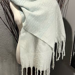 🌺MER SEA PLUSH GREEN AND WHITE OVERSIZED SHAWL SCARF 🌺 Photo 0