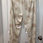 Nicole Miller Cozy Tie-Dye Loungewear Set Beige Cream Sweatshirt & Joggers Two-L Photo 3