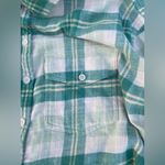American Eagle AE Cozy Cropped Flannel Shirt Size M in a mint Green & Creme Plaid Pattern Photo 9